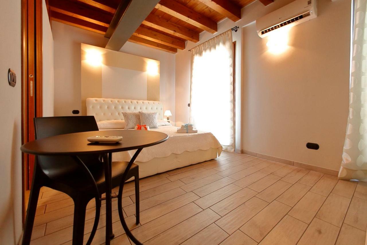 Camere Sul Garda بسكييرا ديل غاردا المظهر الخارجي الصورة